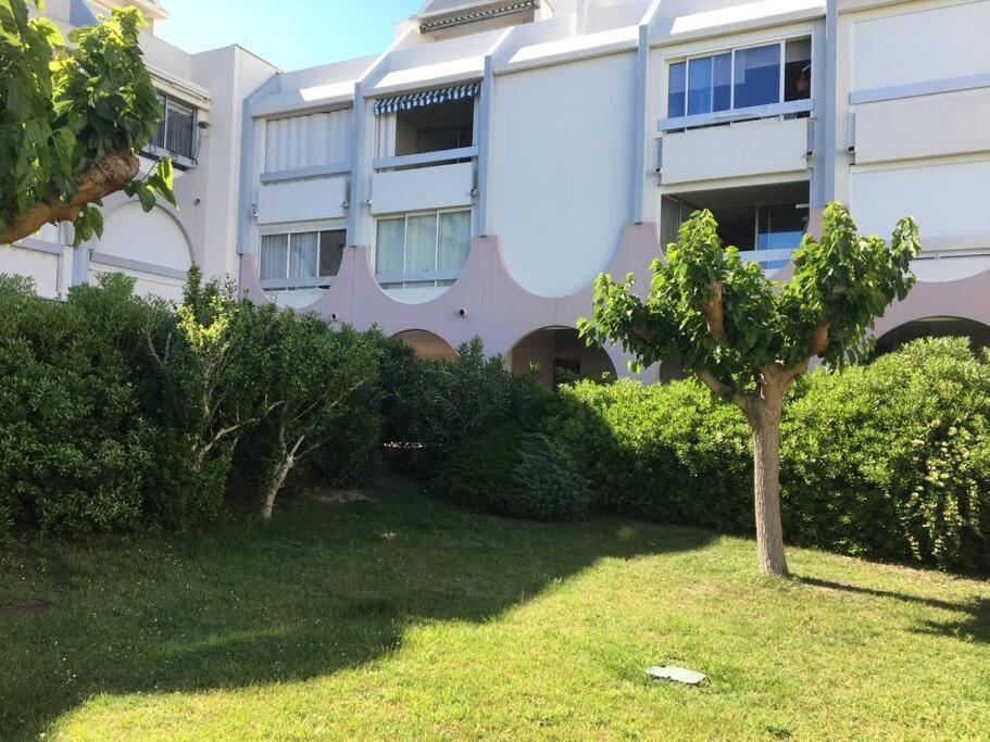 Tres Beau Studio Au Grau Du Roi Tout Equipe 33M2 Le Grau-du-Roi Exteriör bild